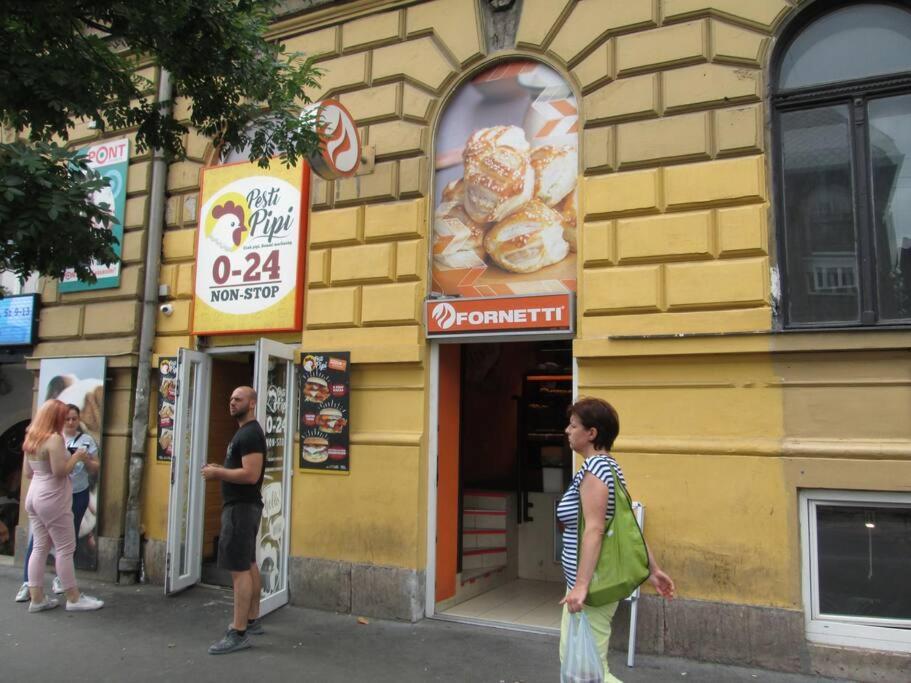 Lavender Apartment Near Heroes' Square & Puskas Stadium Budapest Exterior photo