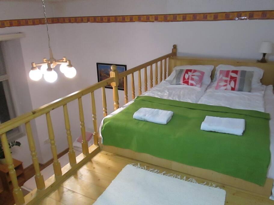 Lavender Apartment Near Heroes' Square & Puskas Stadium Budapest Exterior photo